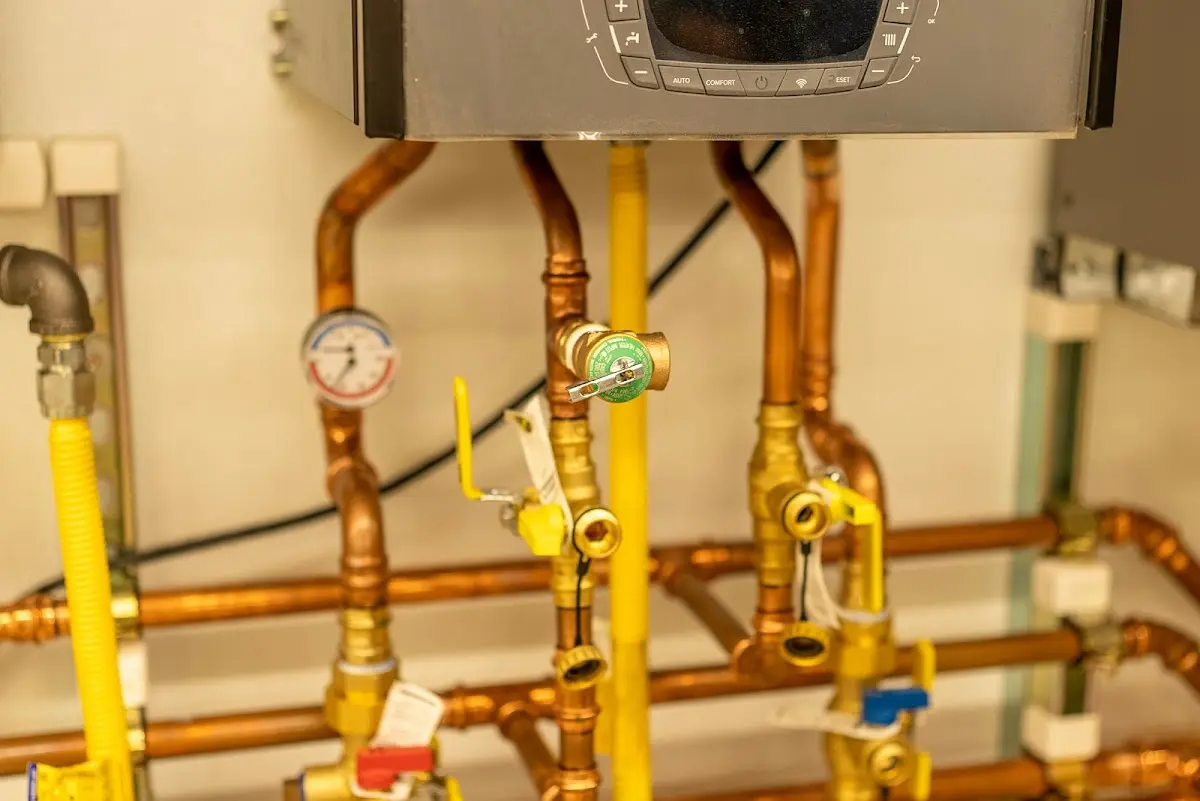 Licensed technician providing Pipe Repair for a homeowner in Salida del Sol Estates